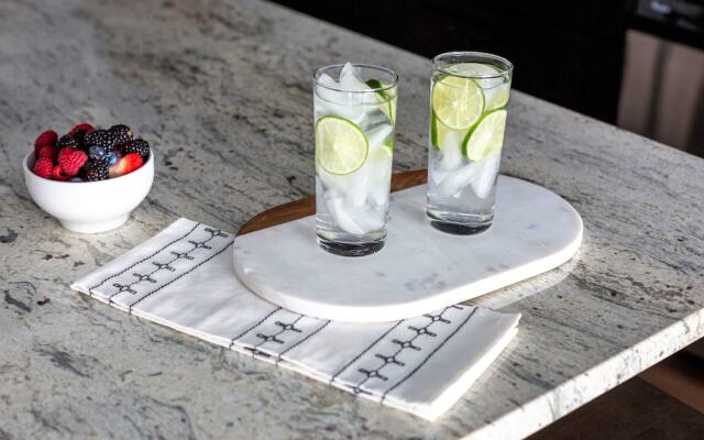 Stay Alfred on South 4th Street