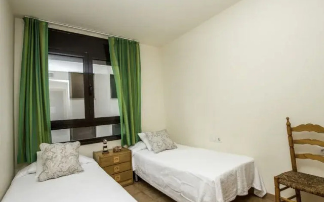 "Apt. Ona" - INH 27240