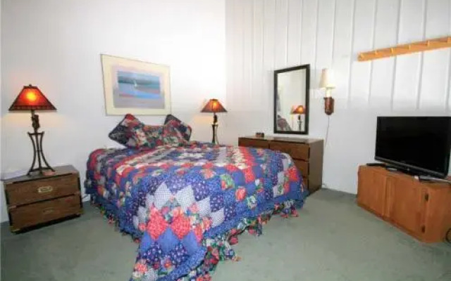 Mammoth Ski & Racquet Club #97
