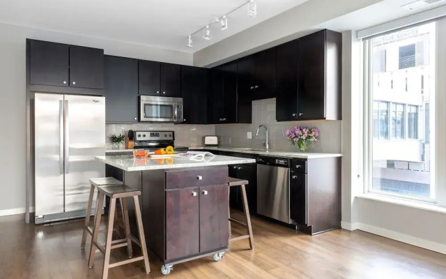 Stay Alfred on South 4th Street