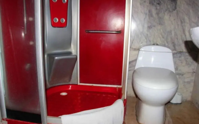 Emirates International Hotel & Suites