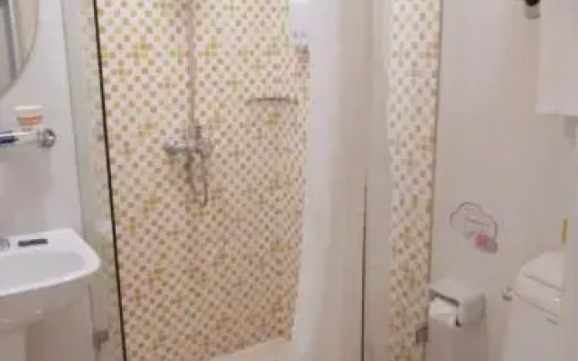 Home Inn Beijing Dongzhimen Beixiao Street