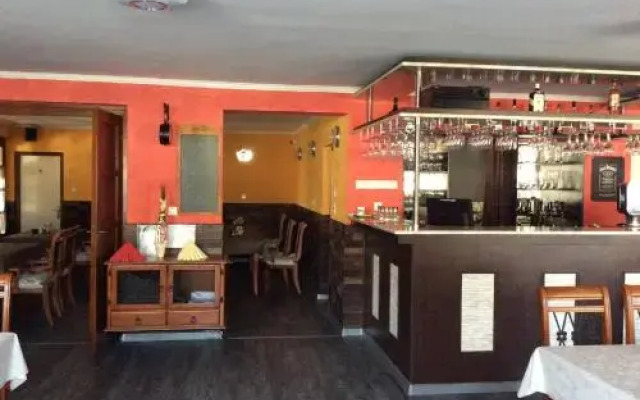 Foldvar Panzio Es Corner Sport Bufe