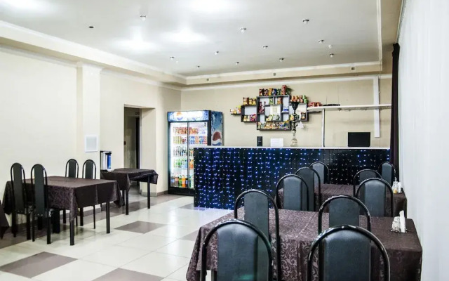 Отель Альпина