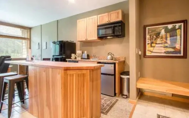 River Bank Lodge 2919