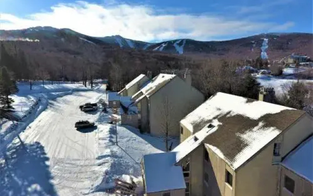 Whiffletree Condo Unit E7 by RedAwning