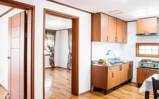 Sea & Park Pension