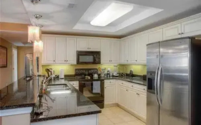 Royale Palms 1705