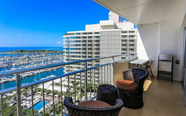 Ilikai 1308 - Studio Condo