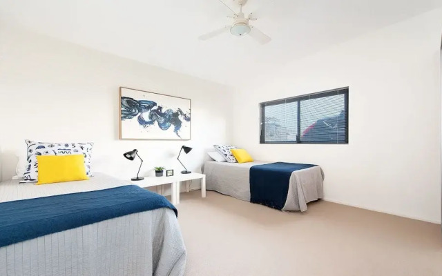 One Mile Ridge, 21/26 One Mile Close