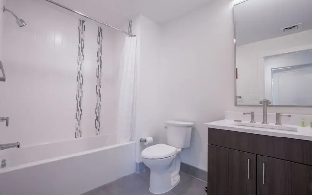 Pleasant Fenway Suites by Sonder