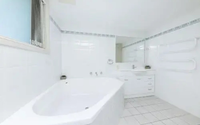 Mirage, Unit 502 6-8 Manning Street