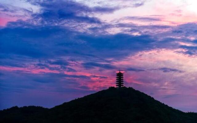 Beijing Jinhai Lake Yacht Resort