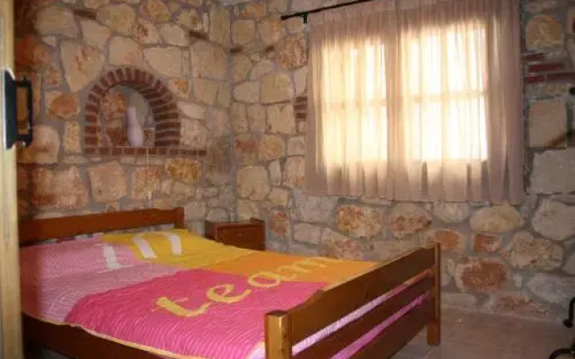 Stone House Nike