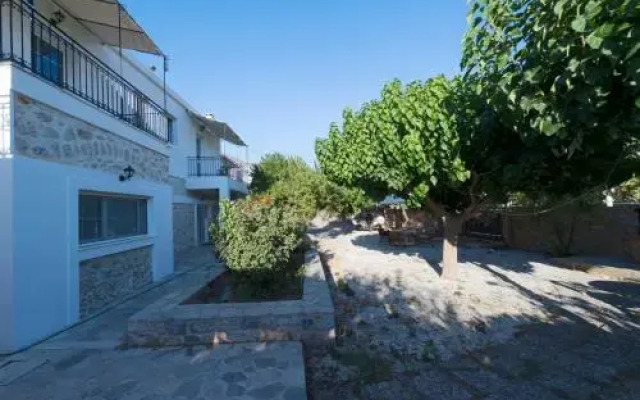 Paloma Studios