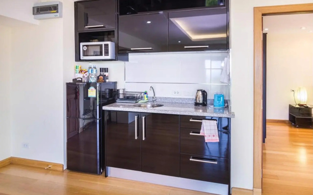 Emerald Palace - Serviced Apartment