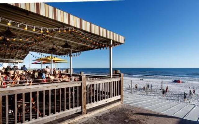 Gulf Dunes 310 by RedAwning