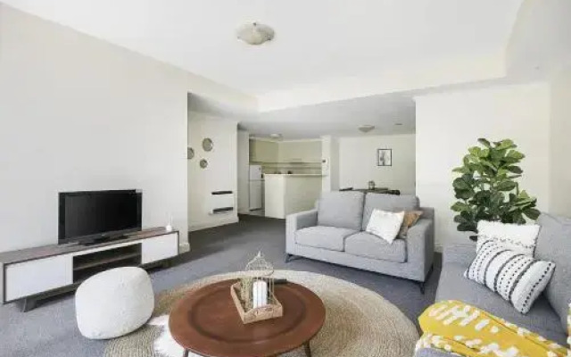 Roomerang at City Gate 1