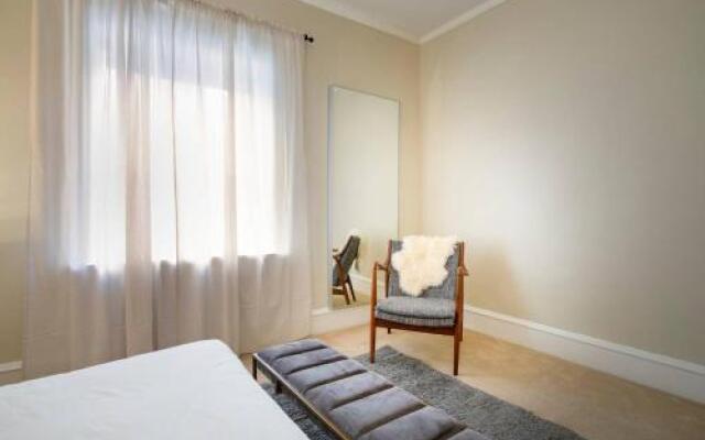 Walker's Paradise 2-Bdrm in Rittenhouse Square