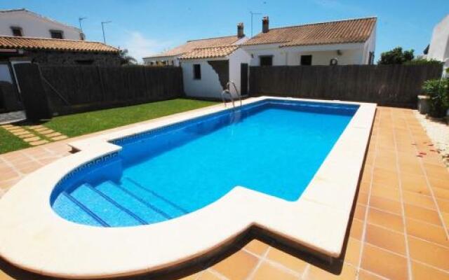 Casas con piscina en Roches