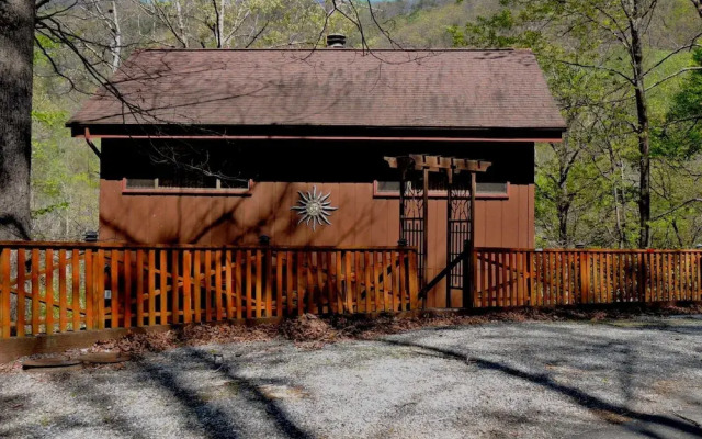 Mixon's Lake Retreat
