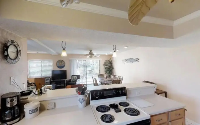 Oceans 136 - 3 Br Condo