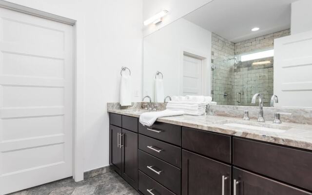 Two Stunning Modern Homes w/ Rooftop Views