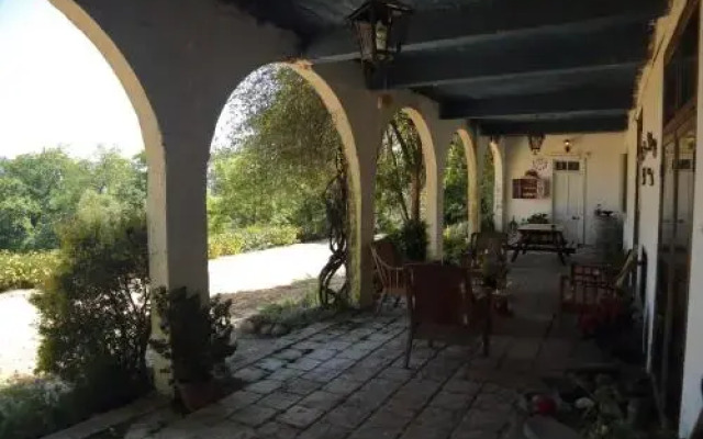 El Cerrillo Bed & Breakfast