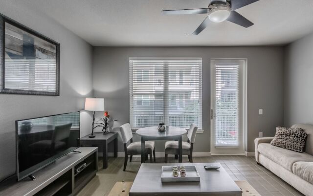 Downtown Dallas 2BR Apts
