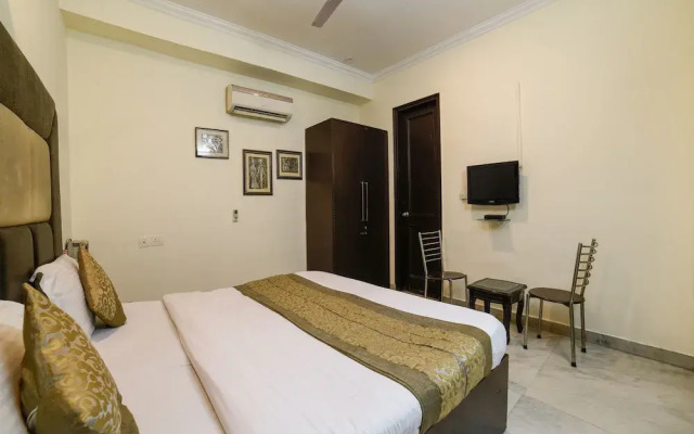 OYO Rooms East Of Kailash B Block