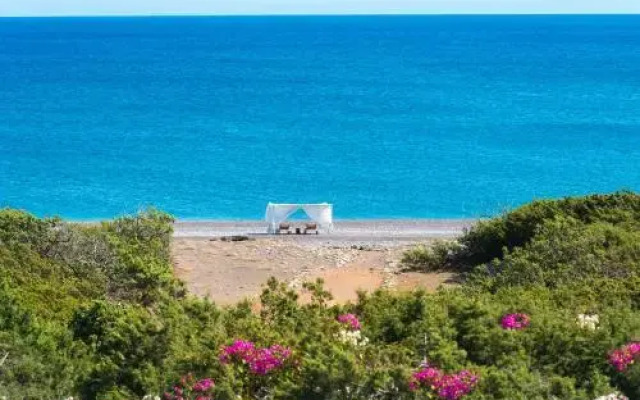 Villa Akti