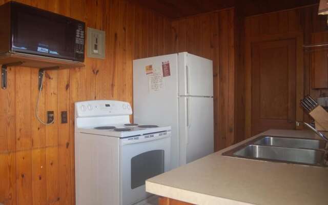 2035-1 Ellington, Downstairs