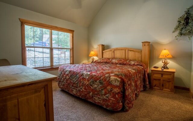 Peaceful Path Cabin by RedAwning