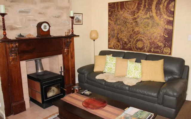 St Dyes Cottage - Burra