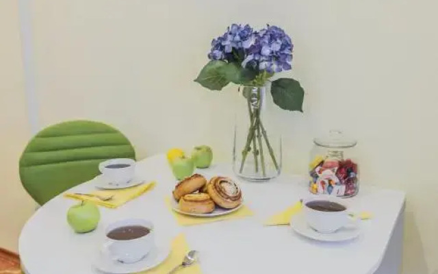 GMApartments in Stalin's Skyscrapper