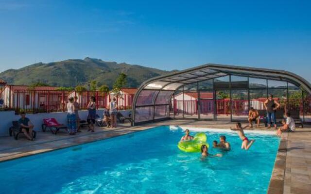 Domaine Chalets Larlapean