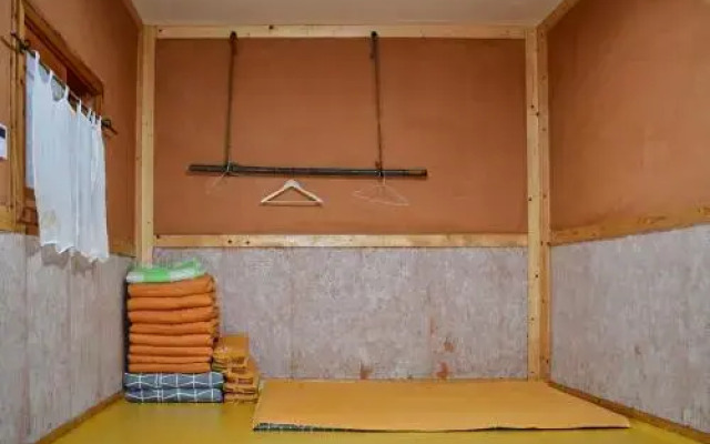 PinetreeView Hanok Guesthouse