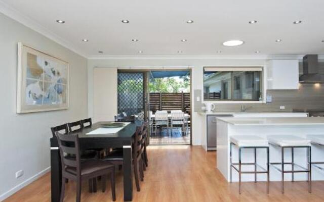 Little Beach House, 8 Mistral Close