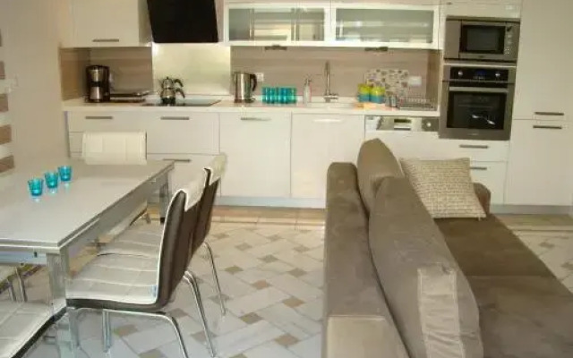 Apartment Guzelyali