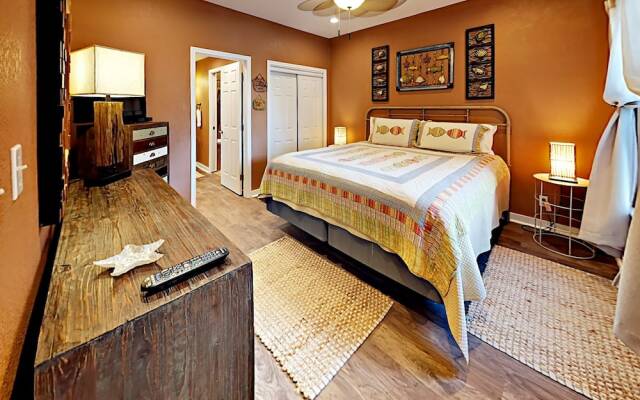 Selleck Condo by RedAwning