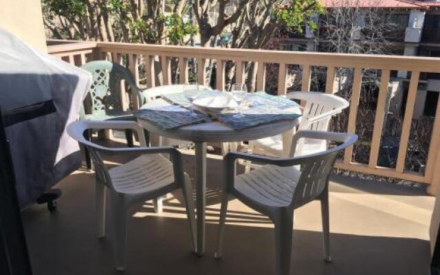 South Sierra - 2 Br Condo