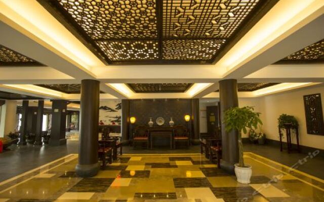 Luotong Jiuxing Fishing Village