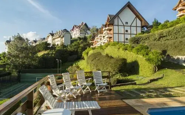 Preços especiais para estadia semanal e ou mensal COBERTURA Condomínio Switzerland Village