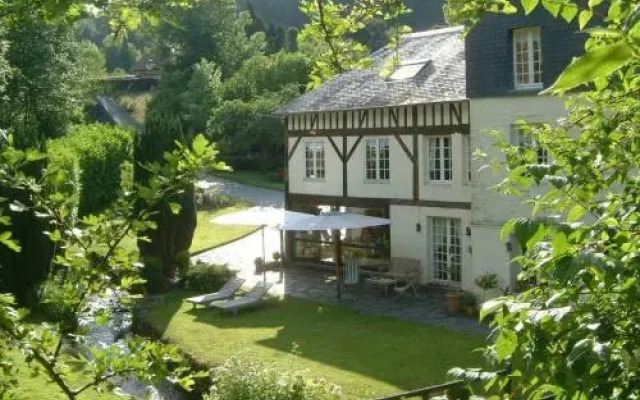 Au Moulin Saint Nicol B&B