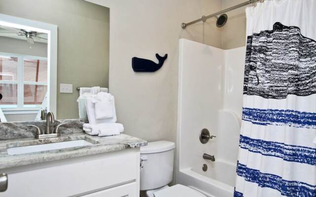 Turtle Tracks - 4 Br home