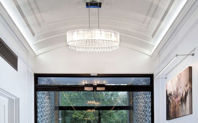 Stay Alfred at The Broderick