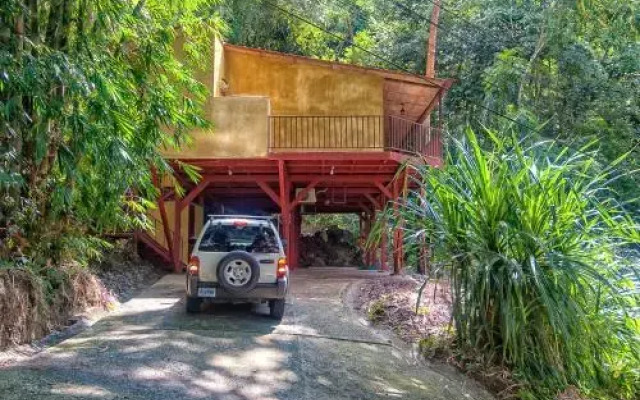 La Cascada Rural Lodge