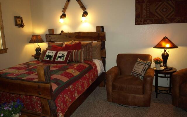 Whispering Pines Inn