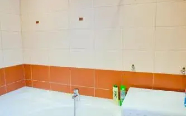 House with banya U Olgi