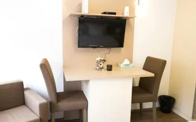 Grand Central Accommodation - Smardan
